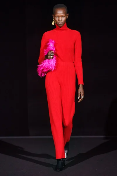 Look 80